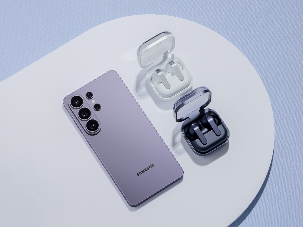 Galaxy Buds4 Pro in Kenya 